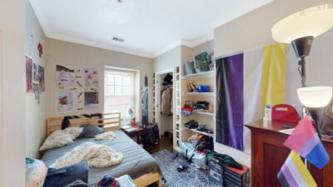 Building Photo - Renovated South End 3 Bed on Shawmut Ave.  Students Welcome!  Available Sept 1st, 2026