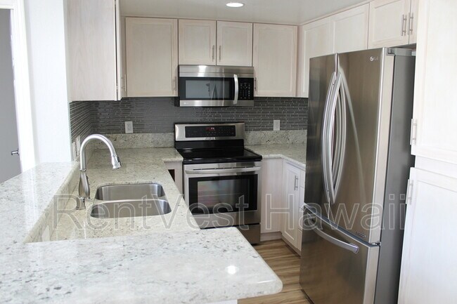 Foto del edificio - 95-270 Waikalani Dr