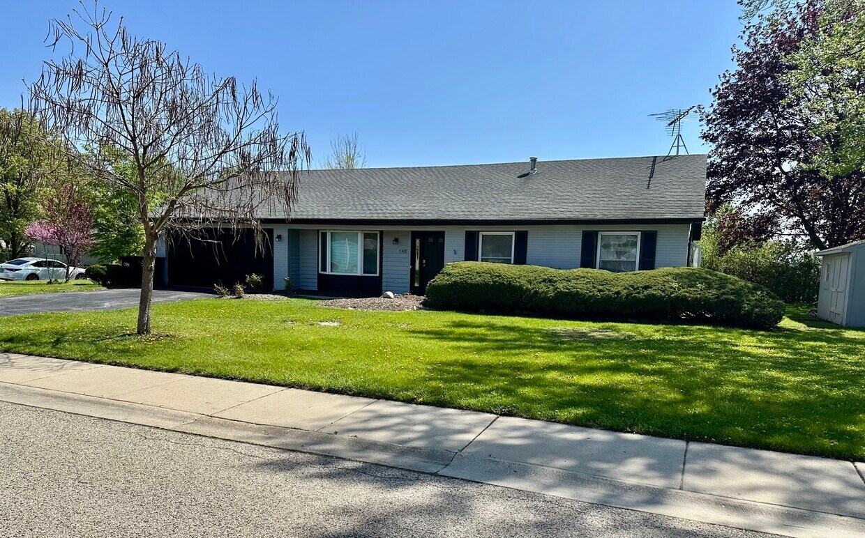 Foto principal - 440 Red Bridge Rd
