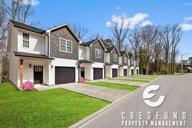 Foto del edificio - NEW CONSTRUCTION 3BR 2.5BATH WITH GARAGE &...
