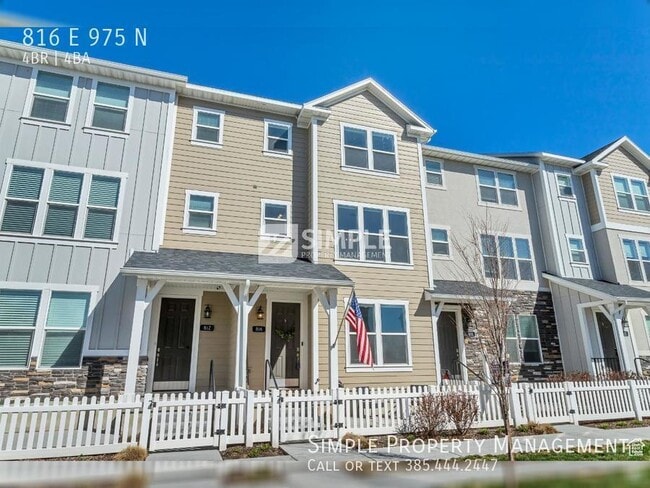 Building Photo - Perfect blend of location, luxury and comf...
