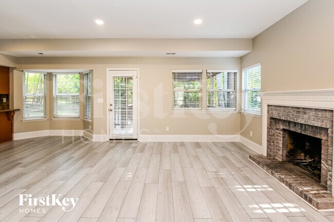 Building Photo - 9906 Elsenham Ln