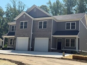 Building Photo - 6673 Sandy Ridge Rd