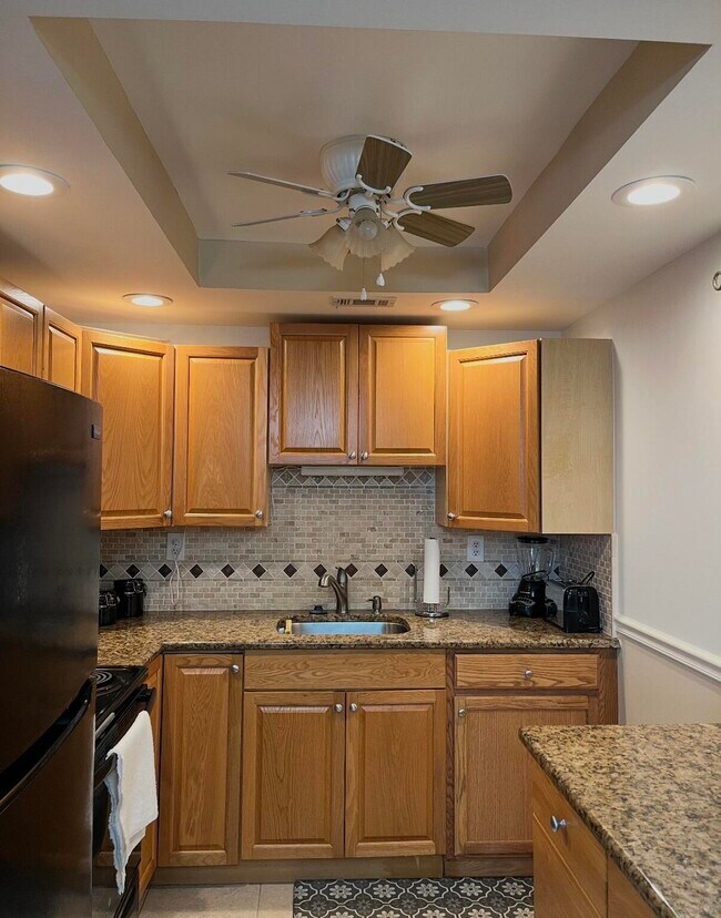 Foto del edificio - 434 Normandy Ln