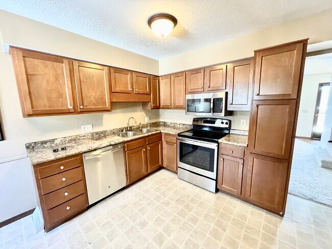 Foto del edificio - 11055 Riverbend Ct E