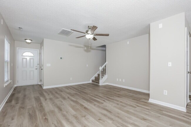 Foto del edificio - 7220 Monarda Ct