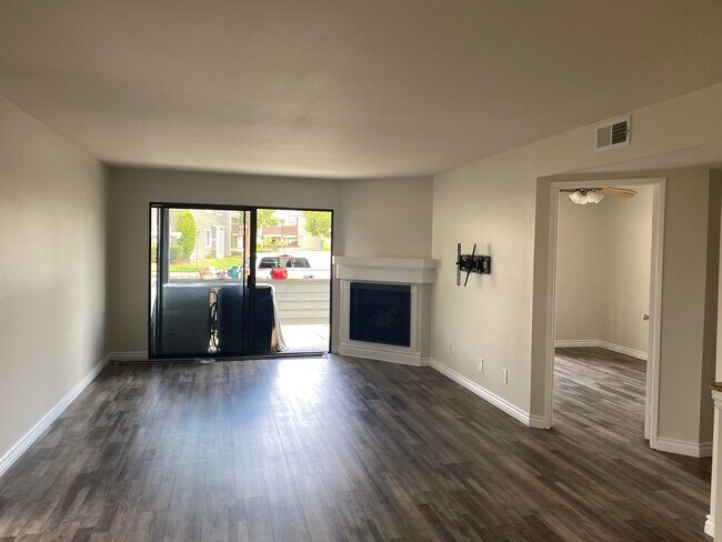 sala de estar - 19121 Parkland St