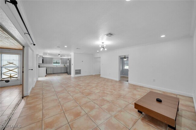 Foto del edificio - 4512 Coronado Pkwy