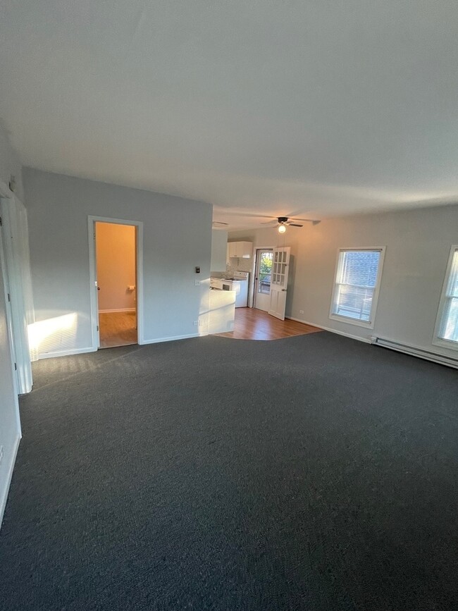 Building Photo - 215 N Waukegan Rd