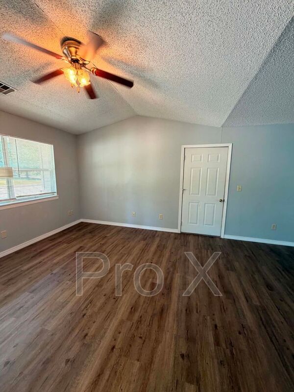 Foto del edificio - 419-421 W 16th St