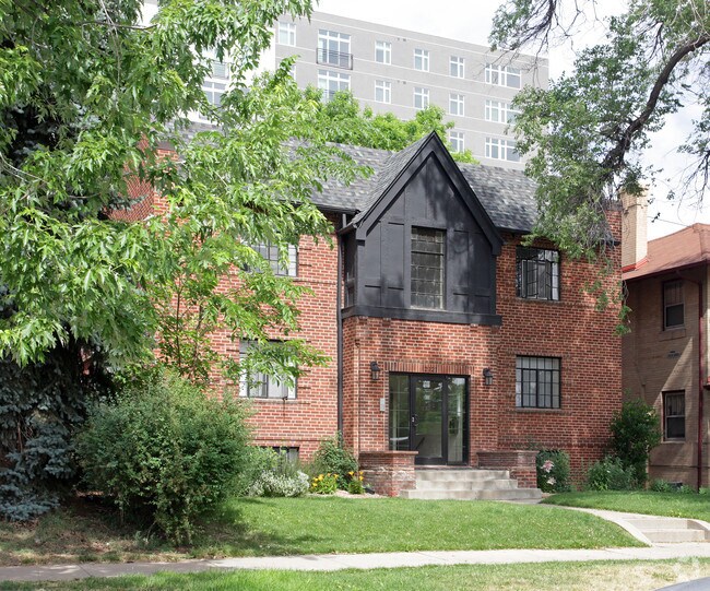 Building Photo - 2121 S Josephine St