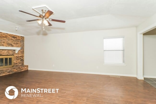 Building Photo - 12 Pueblo