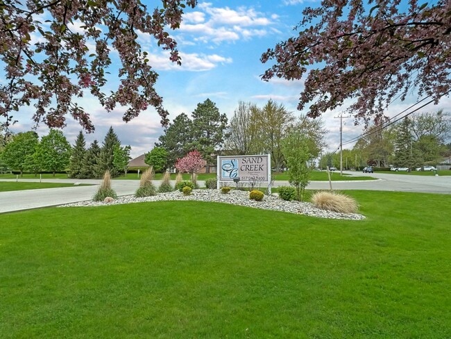 Building Photo - Adrian College Less than 2 miles away*********** Sand Creek 1 Bedroom*************Rent $999/month