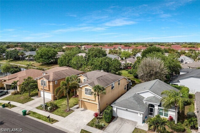 Foto del edificio - 8413 Hollow Brook Cir