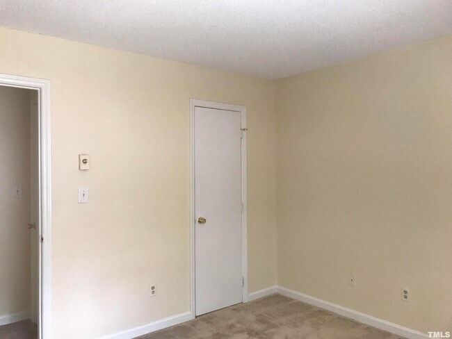 Foto del edificio - 722 N Taylor St