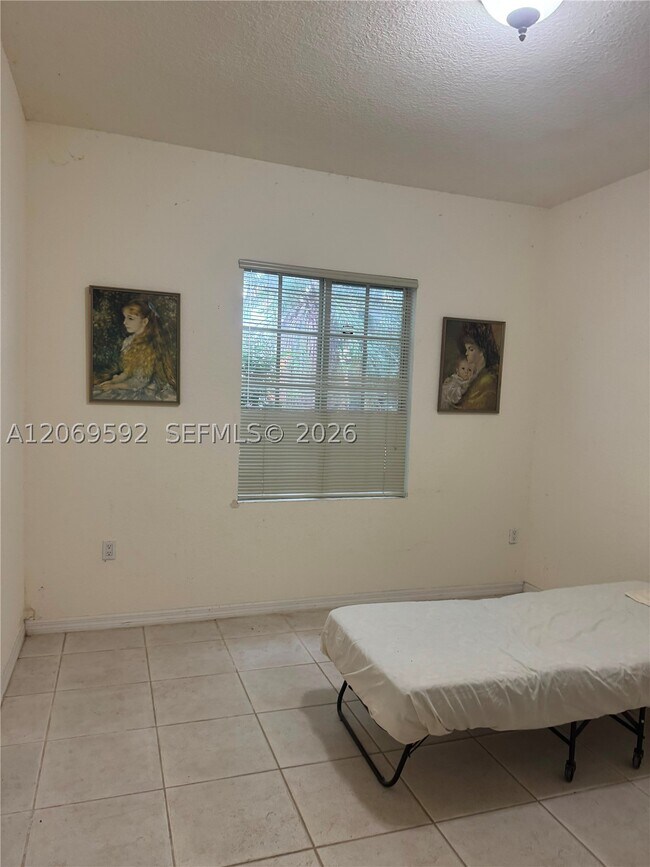 Building Photo - 20808 SW 86th Ave