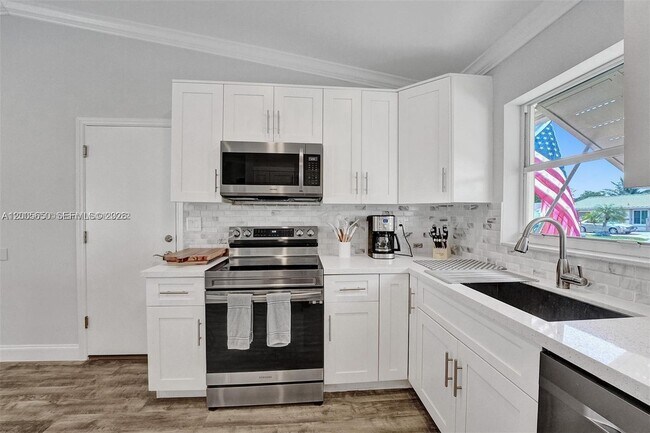 Foto del edificio - 6549 Sleepy Willow Way
