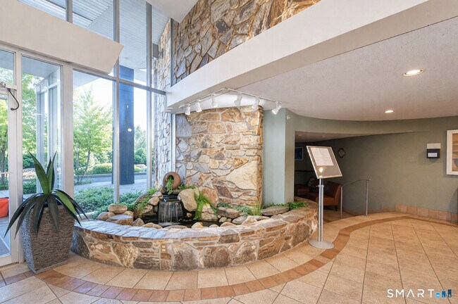 Foto del edificio - 30 Woodland St