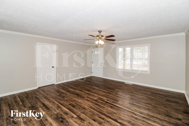 Foto del edificio - 1715 Straw Valley Rd