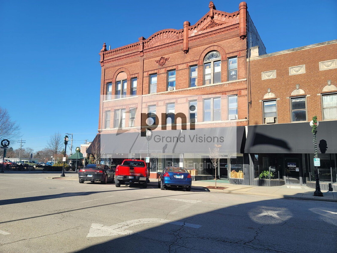 Primary Photo - 601 Monroe Ave