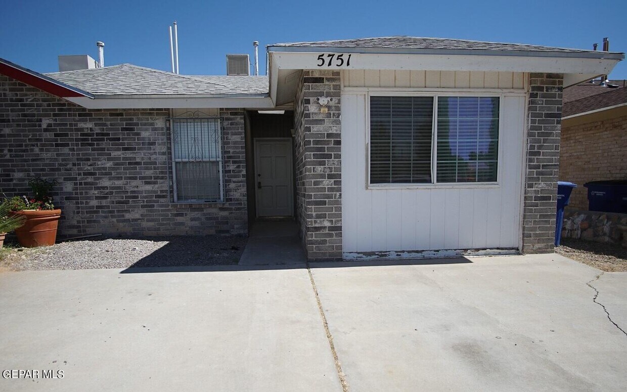 5751 Sean Haggerty Dr, El Paso, TX 79924 House Rental in El Paso, TX