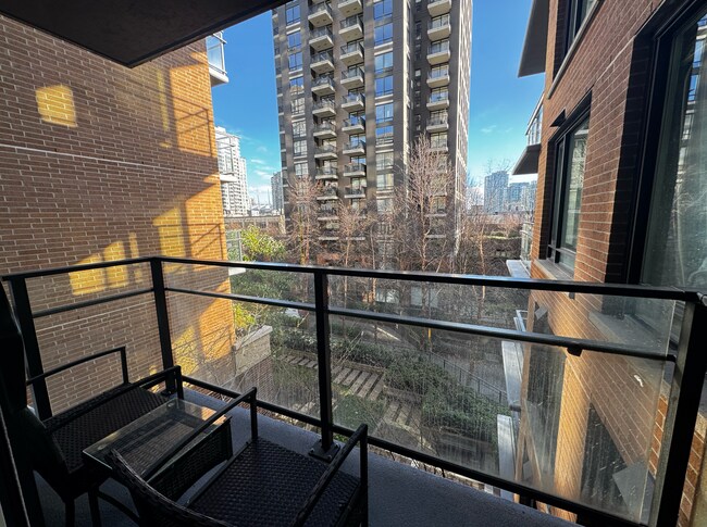 Photo du bâtiment - 1088 Richards St