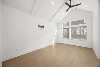 Building Photo - 1312 Heslep St