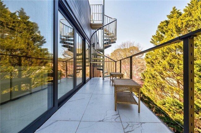 Foto del edificio - 1812 Hunters Glen NE