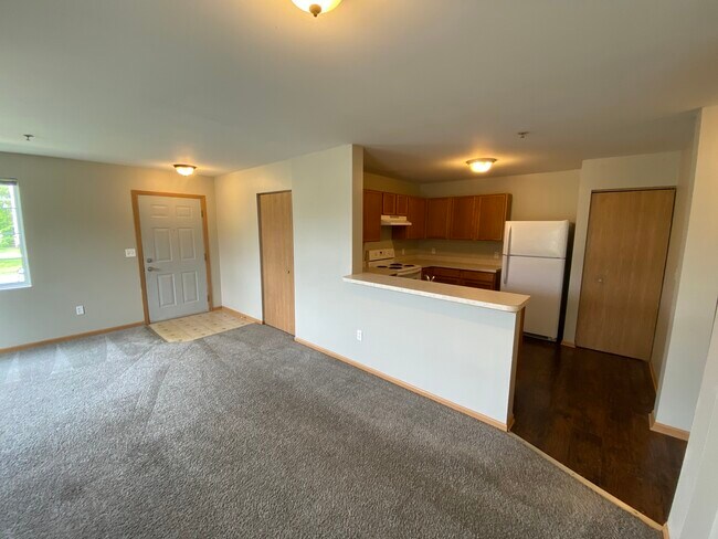 Building Photo - 124 Bertram Dr