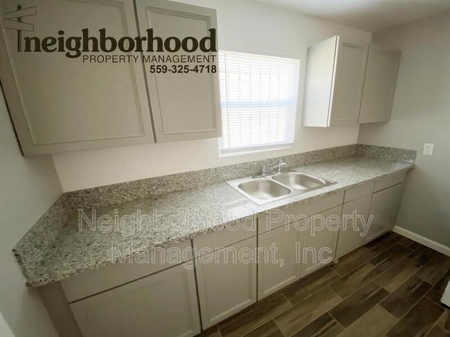Building Photo - 379 N Effie St