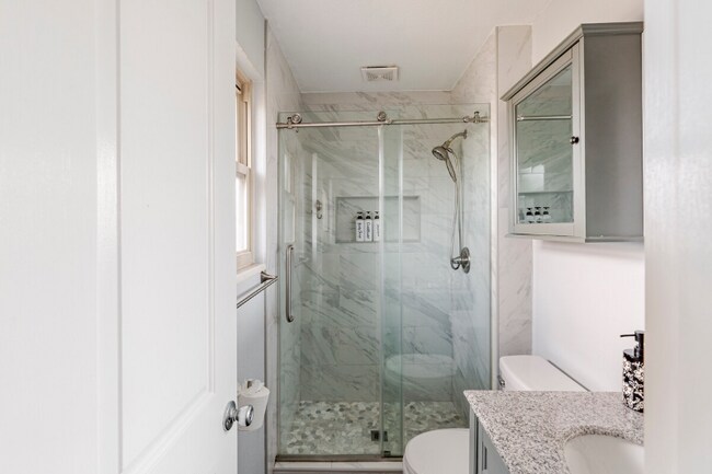 Foto del edificio - 6129 Wolff St