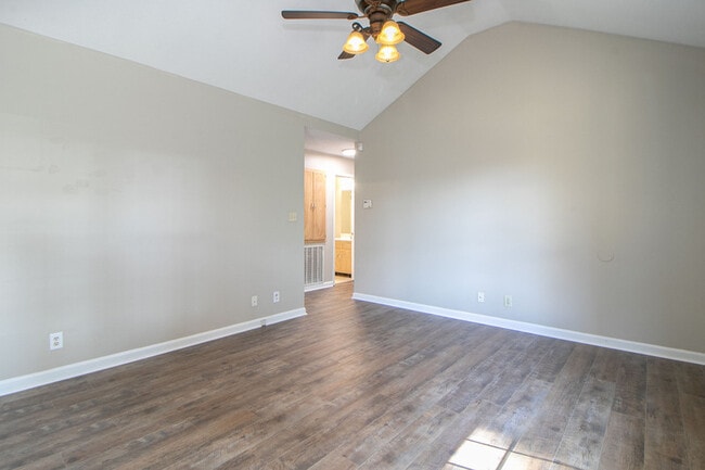 Building Photo - 2009 Timberline Cir