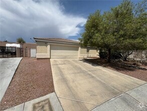 Building Photo - 10225 Clarks Creek St