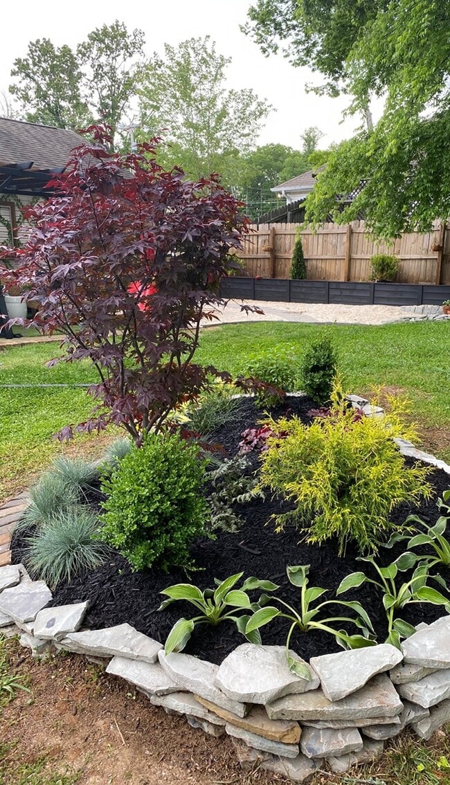 Foto del edificio - 1044 Hummingbird Ln