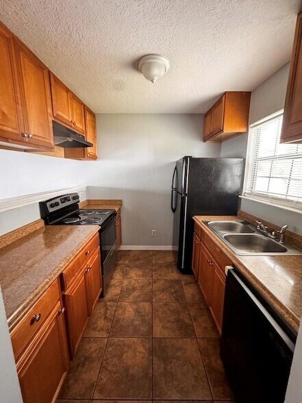 Foto del edificio - 2302 S Maki Rd