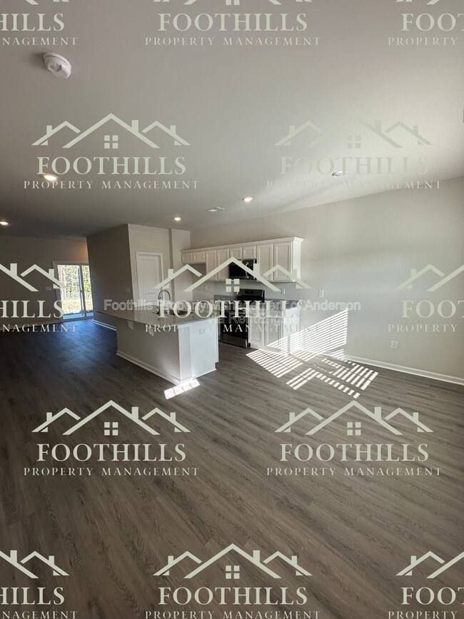 Building Photo - 226 Islay Way