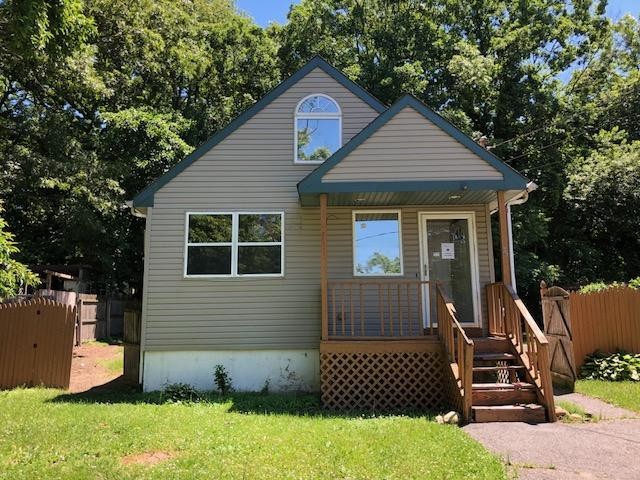 Foto principal - 2 bedroom in Rocky Point NY 11778