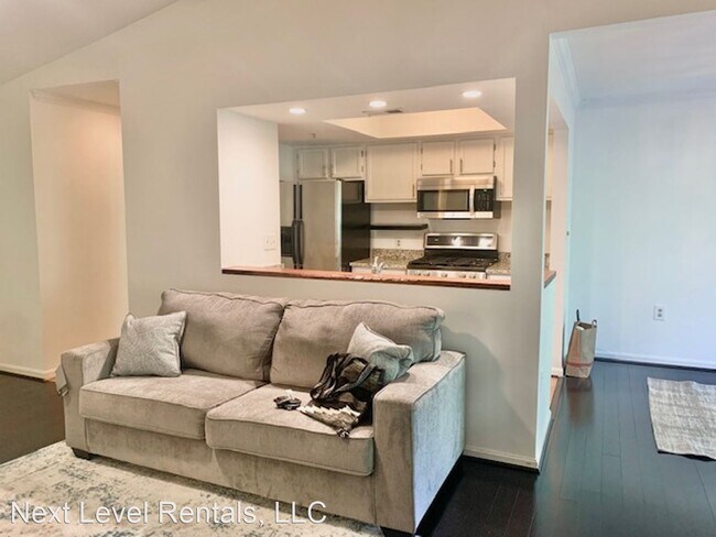 Building Photo - 3 br, 2.5 bath House - 802 Amber Tree Cour...
