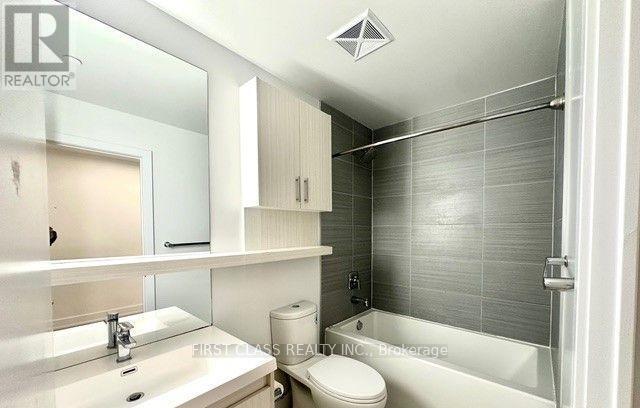 Photo du bâtiment - 128 Fairview Mall Dr