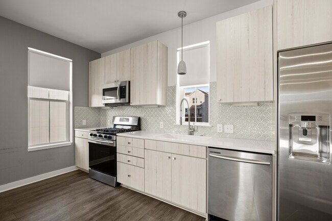 Building Photo - 2624 Metcalfe Rd