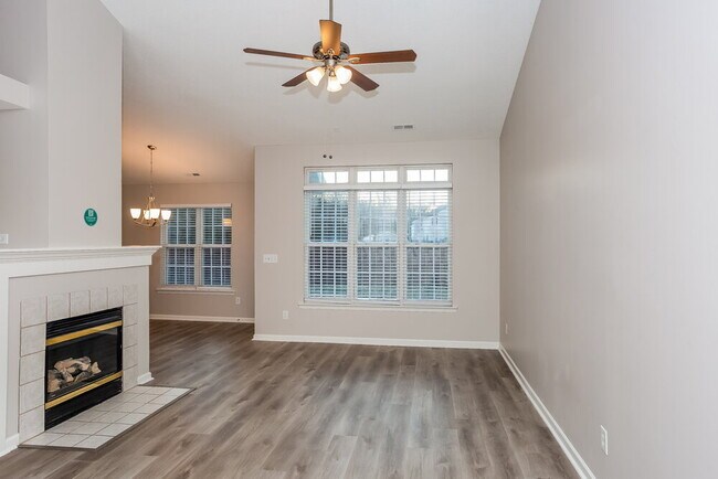 Building Photo - 5839 Mahogany Pl SW