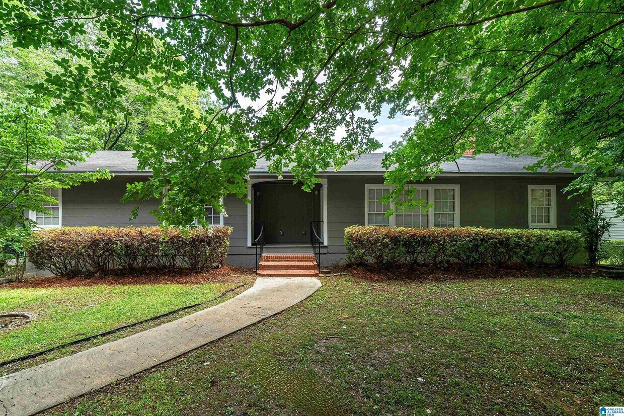 730 Gene Reed Rd, Birmingham, AL 35235 Townhome Rentals in Birmingham