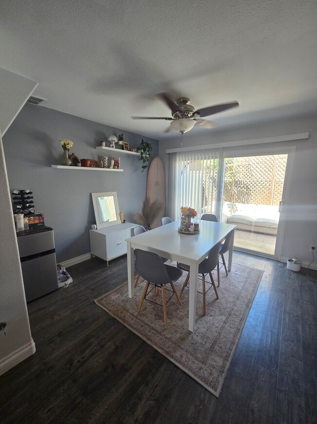 Dining room - 1668 Grand Ave