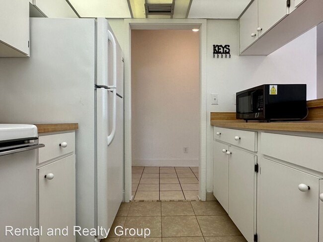 Building Photo - 2 br, 2 bath House - 176 Palm View Court