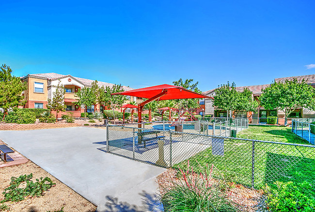 Dog Park - Copper Creek Apartments