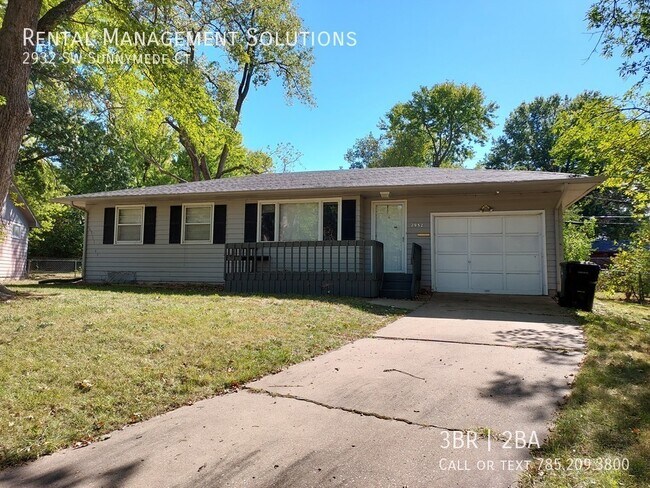 Building Photo - 2932 SW Sunnymede Ct- 3 BED/2 BATH