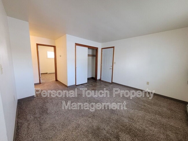 Foto del edificio - 132 6th Ave N