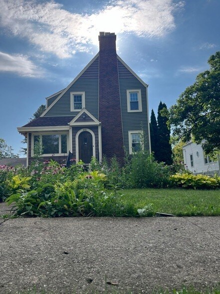 Foto principal - 210 Ardmore Ave