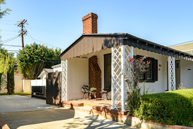 Building Photo - 1185 Hauser Blvd