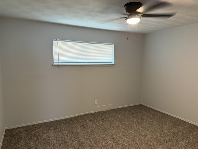 Building Photo - Pine Street Terrace